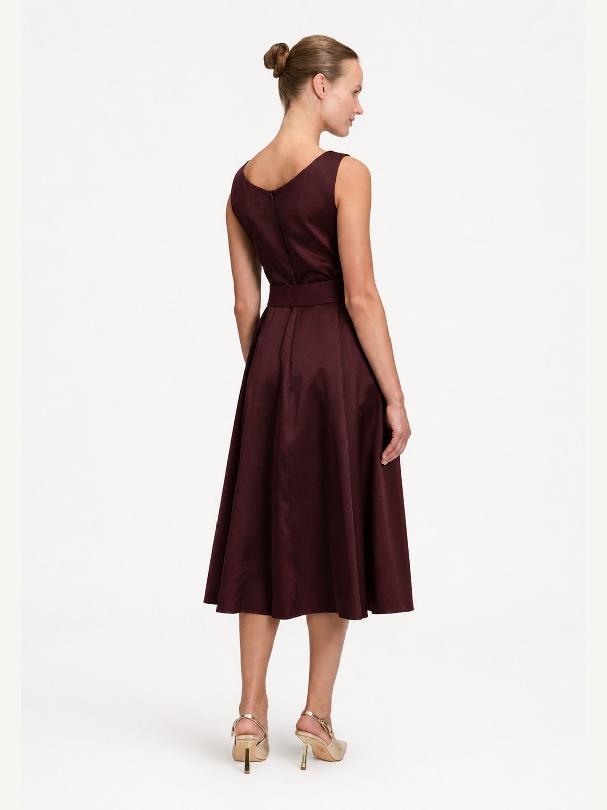 Model back