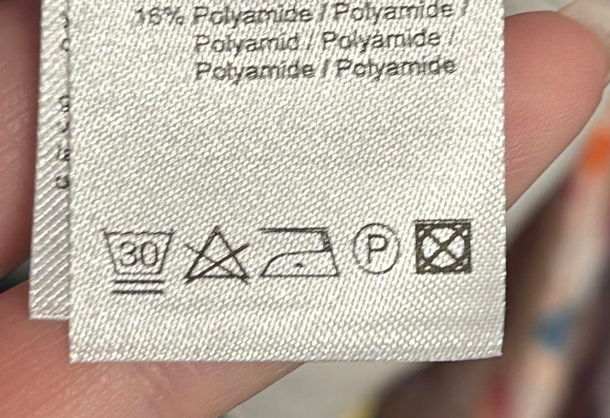 Label scan with wash symbols